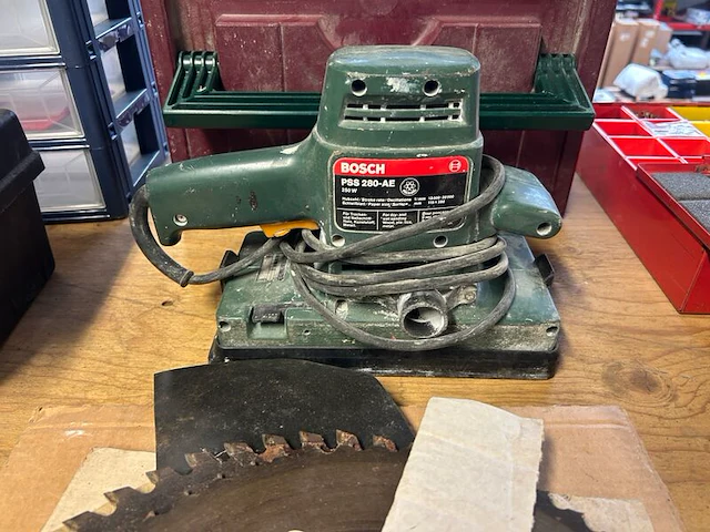 Partij gereedschap, gereedschapskoffers, bevestigingsmaterialen w.o. bosch, wolfcraft - afbeelding 11 van  12