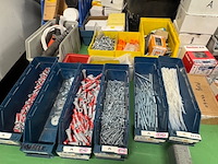 Partij gereedschap, ijzerwaren en verbruiksmiddelen - afbeelding 4 van  13