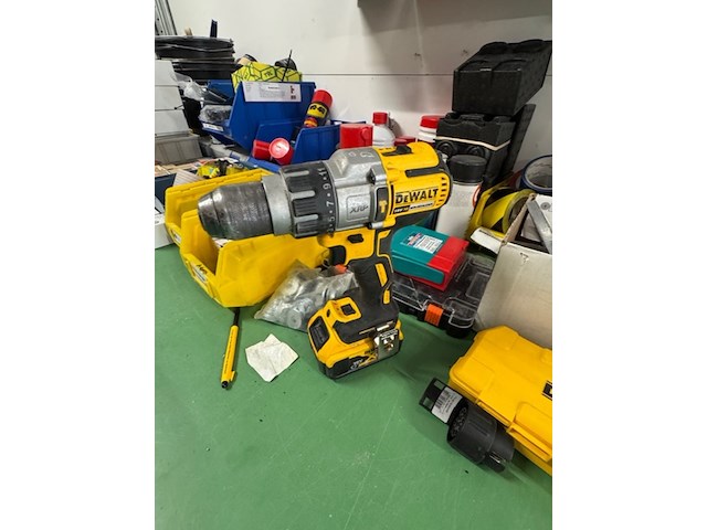 Partij gereedschap, ijzerwaren en verbruiksmiddelen - afbeelding 6 van  13