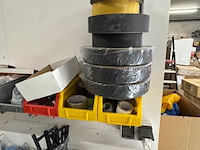 Partij gereedschap, ijzerwaren en verbruiksmiddelen - afbeelding 11 van  13