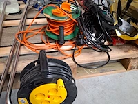 Partij gereedschap, tape, etc. - afbeelding 10 van  15