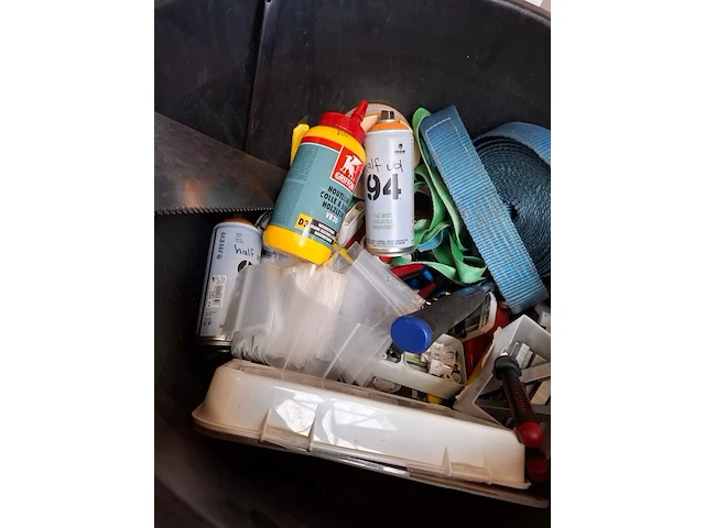 Partij gereedschap, tape, etc. - afbeelding 15 van  15