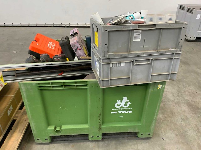 Partij gereedschap uit td ruimte - afbeelding 1 van  15