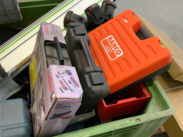 Partij gereedschap uit td ruimte - afbeelding 14 van  15