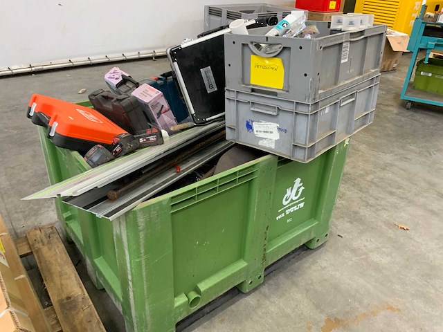 Partij gereedschap uit td ruimte - afbeelding 8 van  15