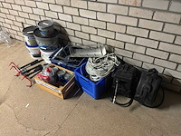 Partij gereedschap, verf en luchthaspels - afbeelding 1 van  8