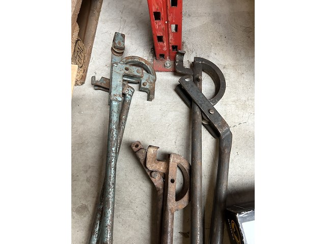 Partij gereedschap w.o. lasmasker, laselektroden o.a. einhell - afbeelding 4 van  13