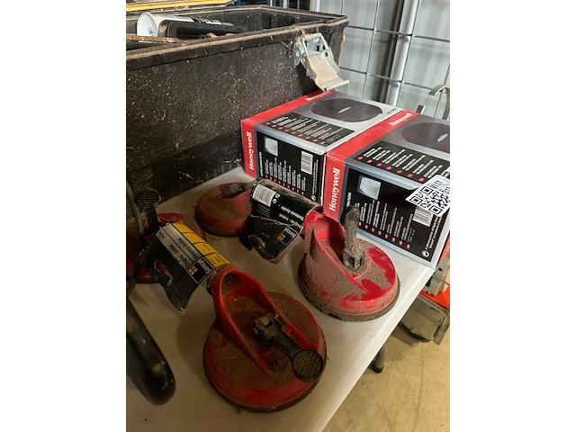 Partij gereedschap w.o. werkplaatskachel, carbon filter w.o. honeywell, einhell - afbeelding 8 van  9