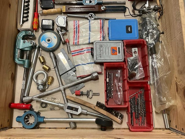 Partij gereedschap - afbeelding 2 van  7