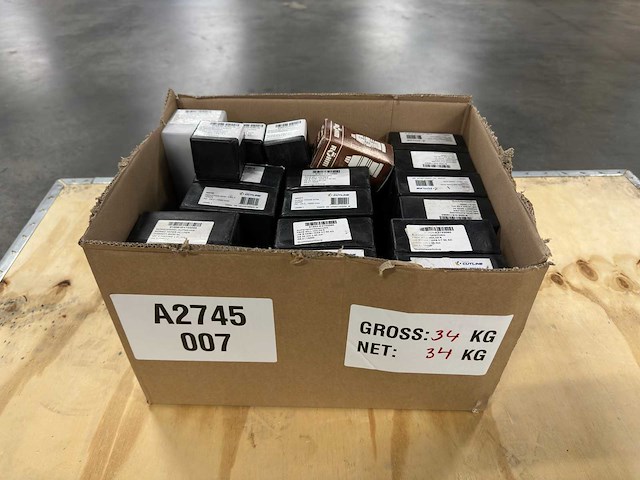 Partij gereedschaphouders/opnames (o.a. frezen/boren/tappen) - afbeelding 1 van  11