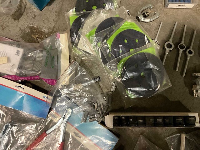 Partij gereedschappen en toebehoren - afbeelding 4 van  10