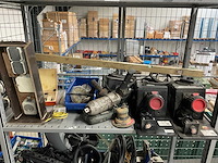 Partij gereedschappen en toebehoren - afbeelding 3 van  7