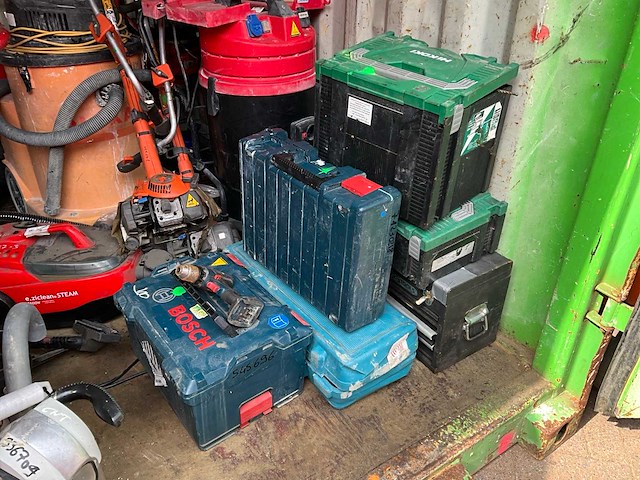 Partij gereedschappen inhoud zeecontainer - afbeelding 9 van  13