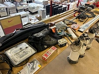 Partij gereedschappen, installatiematerialen en elektra