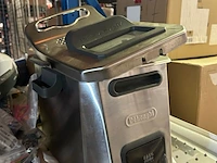 Partij gereedschappen, keukenmessen en diversen w.o. delonghi, osram, innox - afbeelding 12 van  14