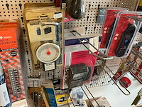 Partij gereedschappen - afbeelding 17 van  32