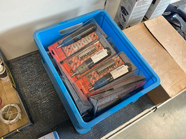 Partij gereedschappen - afbeelding 20 van  32