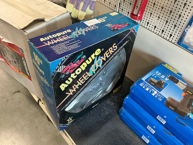 Partij gereedschappen - afbeelding 31 van  32