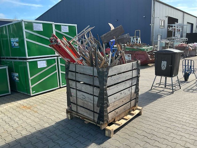 Partij gereedschappen - afbeelding 7 van  12
