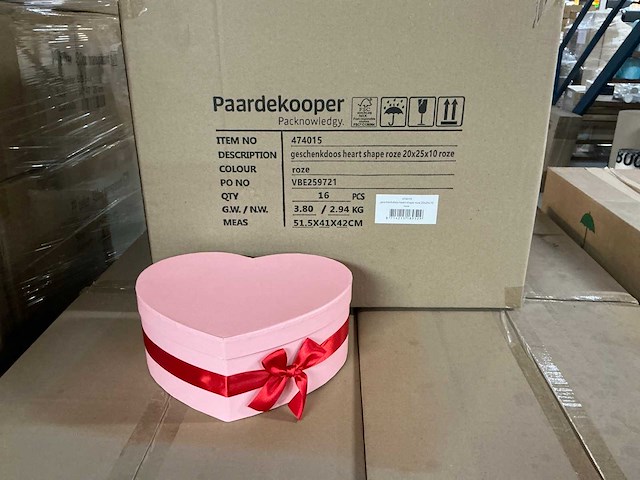Partij geschenkdozen heart shape roze 20x25x10 roze (144x) - afbeelding 1 van  7
