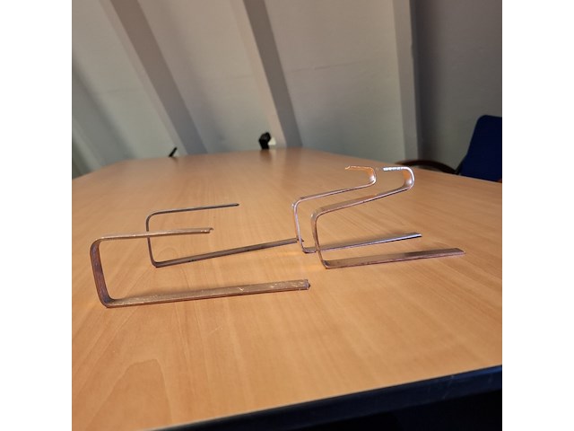 Partij gesmede spijkers met koperen panhaken - afbeelding 11 van  14