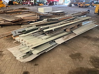Partij gevelbeplating en profielen - afbeelding 3 van  4