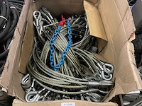 Partij gevlochten staaldraad met kousogen - afbeelding 1 van  3