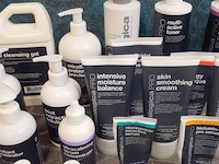 Partij gezichtsverzorgingsproducten o.a. dermalogica pro gezichtsreiniger active clay cleanser - afbeelding 6 van  12