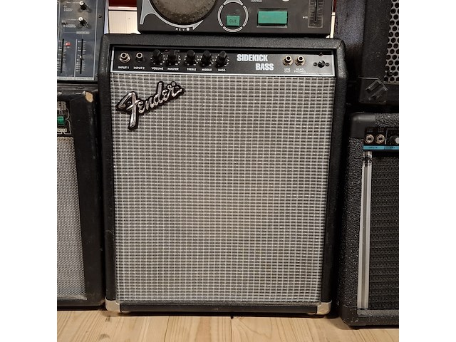 Partij gitaarversterkers en mengpanelen yamaha, fender, roland, cube, tone, blaster, tervey - afbeelding 3 van  17