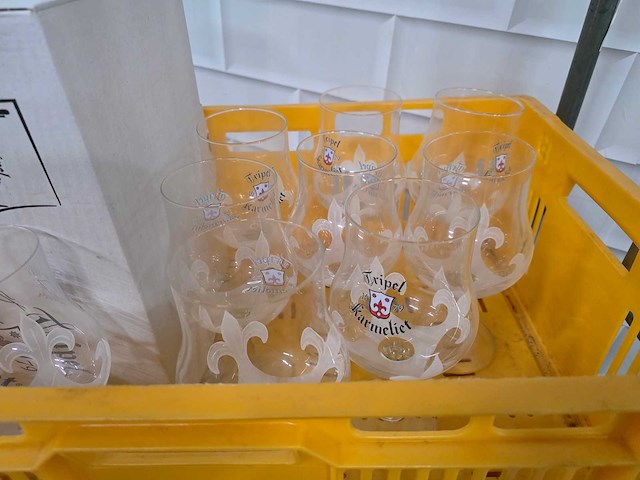 Partij glaswerk en bierviltjes - afbeelding 4 van  8