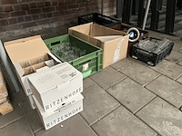 Partij glaswerk en diversen in kratten - afbeelding 1 van  3