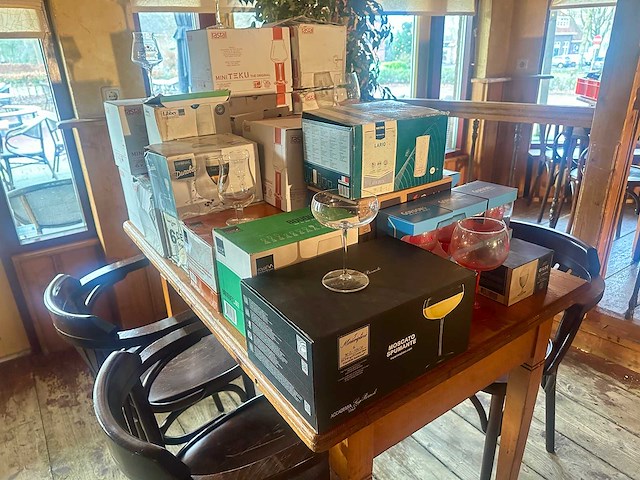 Partij glaswerk in 25 dozen - afbeelding 2 van  5