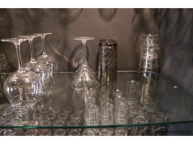 Partij glaswerk o.a. bier & wijnglazen - afbeelding 5 van  7