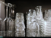 Partij glaswerk o.a. bier & wijnglazen - afbeelding 2 van  3