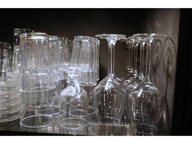 Partij glaswerk o.a. bier & wijnglazen - afbeelding 3 van  3