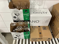 Partij glaswerk - afbeelding 1 van  1