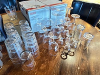 Partij glaswerk - afbeelding 1 van  4