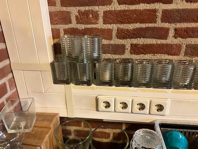 Partij glaswerk - afbeelding 2 van  11