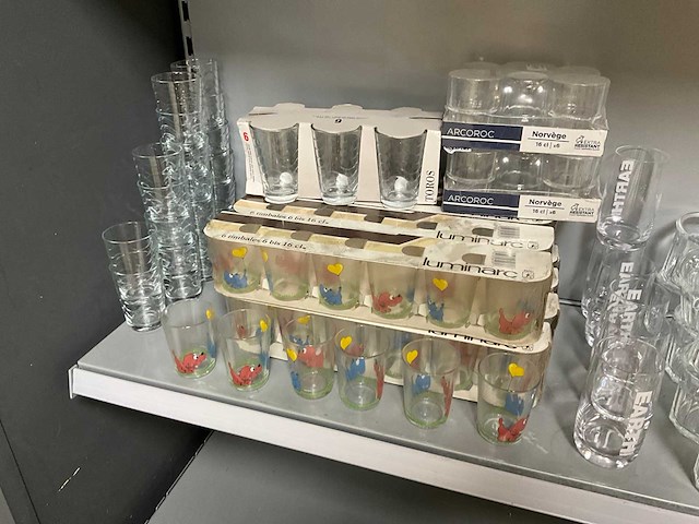 Partij glaswerk - afbeelding 2 van  6