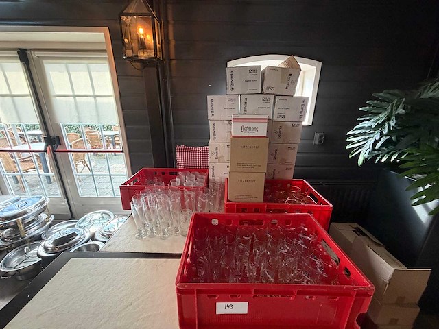 Partij glaswerk - afbeelding 1 van  7