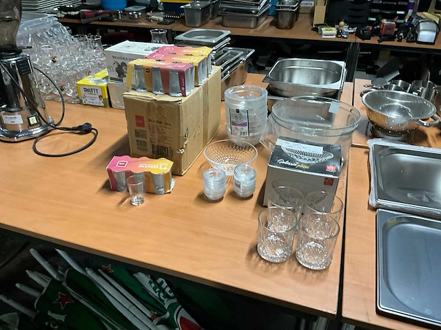 Partij glaswerk - afbeelding 2 van  8