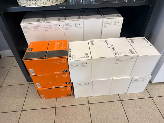 Partij glaswerk - afbeelding 2 van  5
