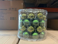 Partij glazen kerstballen 40mm green combi 36/tube (256 tubes) - afbeelding 1 van  4
