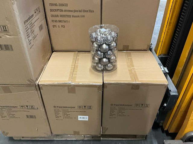 Partij glazen kerstballen 60mm 30/tube (80 tubes) - afbeelding 6 van  10