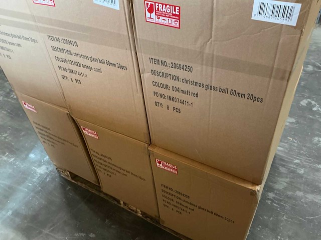 Partij glazen kerstballen 60mm 30/tube (96 tubes) - afbeelding 14 van  16