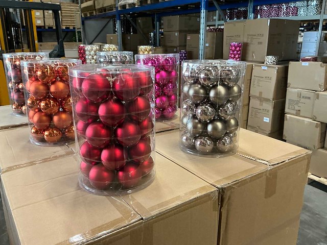 Partij glazen kerstballen 60mm 30/tube (96 tubes) - afbeelding 15 van  16