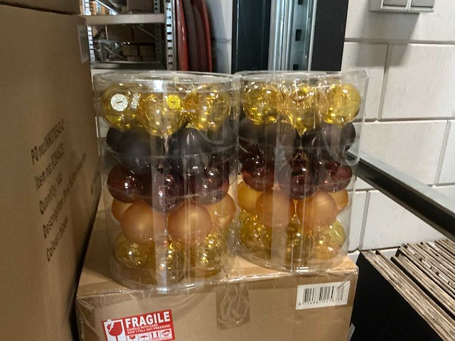 Partij glazen kerstballen 60mm brown,yellow transp/mat 30/tube (30 tubes) - afbeelding 1 van  4