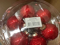 Partij glazen kerstballen 60mm pearl red 30/tube (96x) - afbeelding 4 van  4