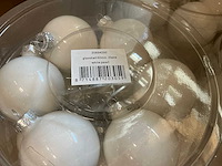 Partij glazen kerstballen 60mm pearl white 30/tube (43 tubes) - afbeelding 1 van  3