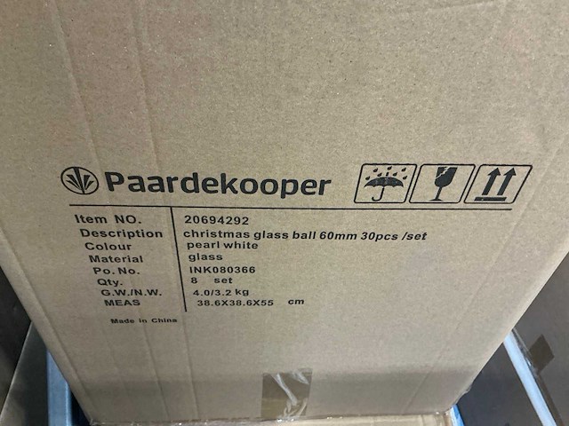 Partij glazen kerstballen 60mm pearl white 30/tube (43 tubes) - afbeelding 3 van  3